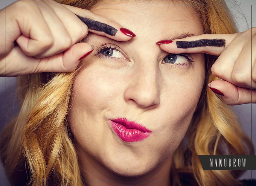 Fehler im Augenbrauen-Make-up